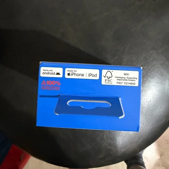 Skullcandy Method 360 ANC Earbuds with Charging Case - Black and White - Picture 3 of 4